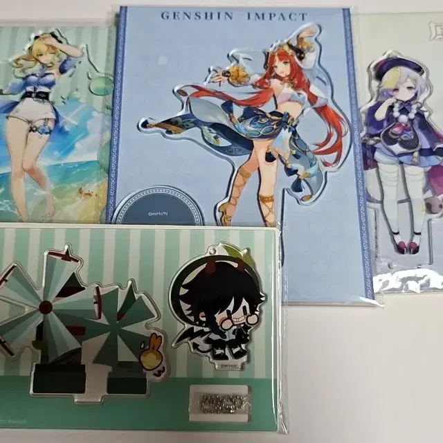 원신 공식 아크릴스탠드 진/닐루/치치/벤티