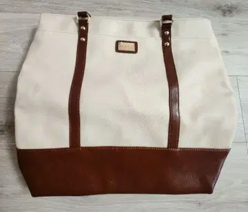 GLEVIO 아이보리 브라운 토트백