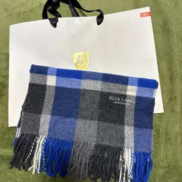 새상품 BLUE LABEL 체크 무늬 머플러