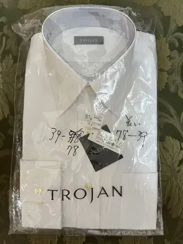 TROJAN 화이트 긴팔 셔츠 39-78