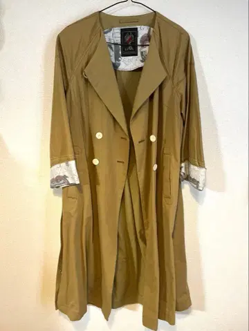 카키 REAC 트렌치코트