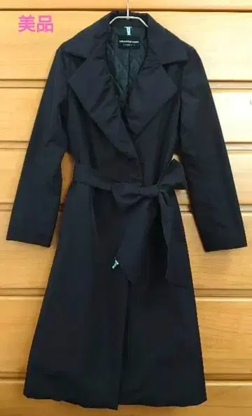 새상품급 [스트로베리 필드] 허리 리본 디자인 충전솜 코트 블랙