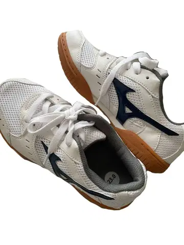 MIZUNO 체육관 신발 23cm 화이트