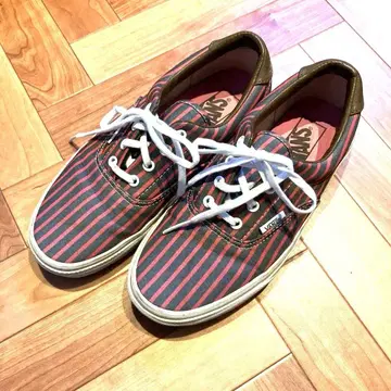 VANS 스트라이프 로우컷 스니커즈