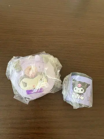 쿠로미 코인 실린더, 오키아가리 봉제 인형 참