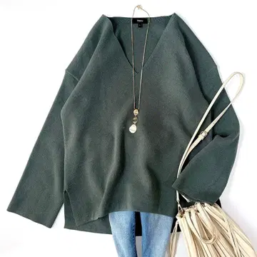 새상품급 띠어리 울 캐시미어 V넥 니트 풀오버 카키 S 루즈핏