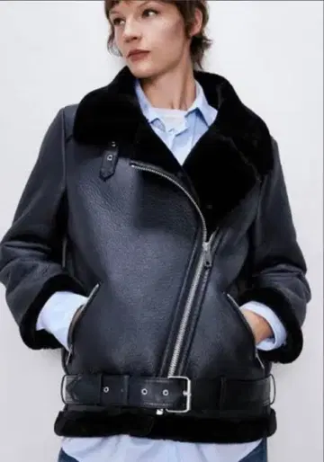 ZARA 블랙 가죽 아우터 M 사이즈 무스탕 코트