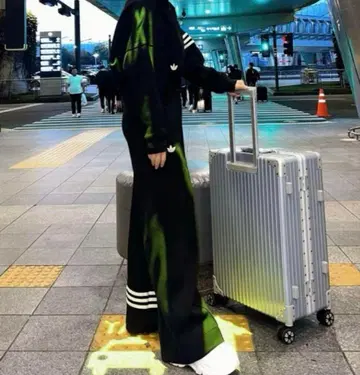 [ 최종 가격 ] 완판템 adidas 아디컬러 트랙 팬츠 & 자켓