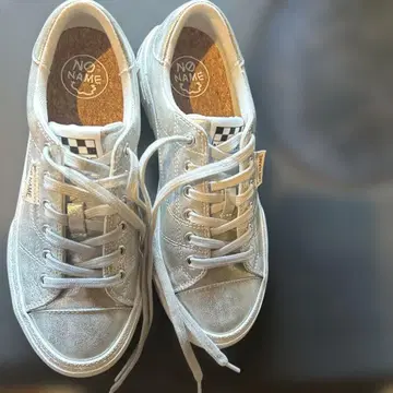 NO NAME 실버 스니커즈