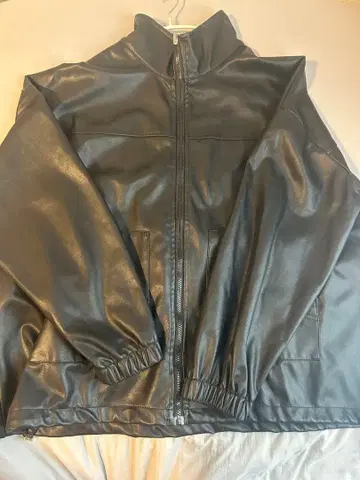 블랙 합성 피혁 집업 자켓