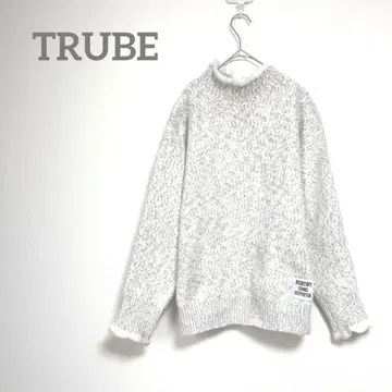 두르베 니트 그레이 계열 긴팔 하이넥 샤기 풀오버 페미닌