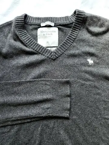 Abercrombie & Fitch 그레이 V넥 XL