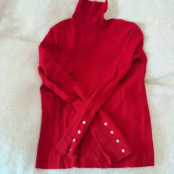 빨간색 하이넥 리브 니트 스웨터