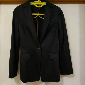 나라 까미체 블랙 테일러드 자켓