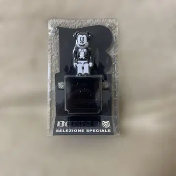 BABBI BE@RBRICK Valentine 바비 베어브릭 미키