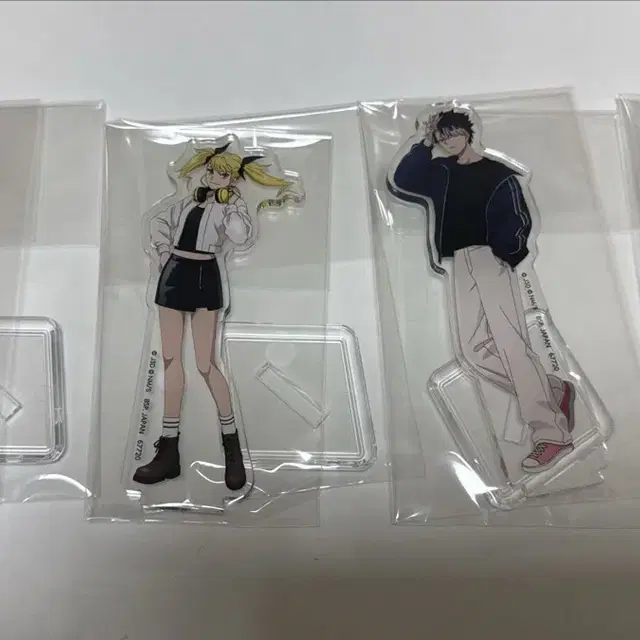 괴수8호 쿠지 나루미 호시나 키코루 아크릴스탠드