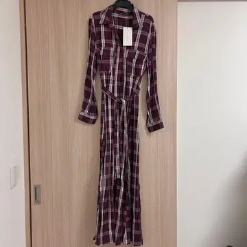 미사용 새상품 ZARA WOMAN 버건디 체크 무늬 셔츠 원피스 자라