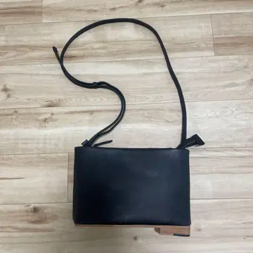 마카나이 숄더백