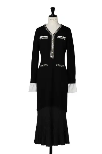 Her lip to Isaline Long Knit Dress