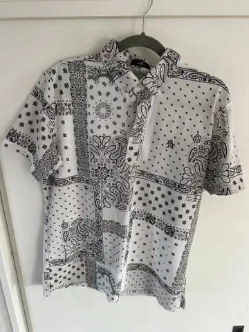 먼싱웨어 반다나 패턴 셔츠 LL