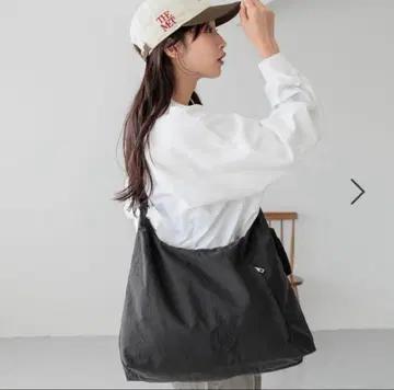 로리즈팜 LF 파우치 포함 숄더 블랙