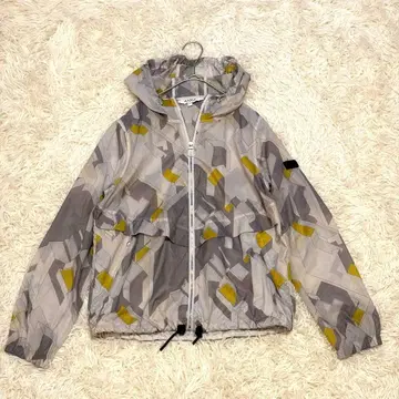 [ AIGLE ] 선착순 인기 새상품급 기하학 패턴 후드 부착 점퍼 36