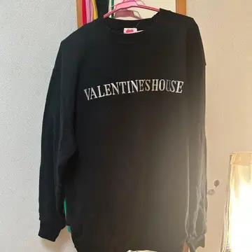 발렌타인 하우스 맨투맨