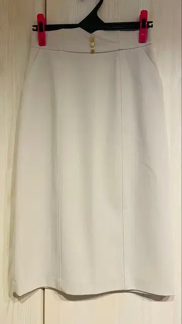 메탈 버튼 롱 펜슬 스커트