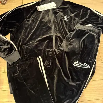 화이트 양말 벨벳 저리 세트 블랙 L