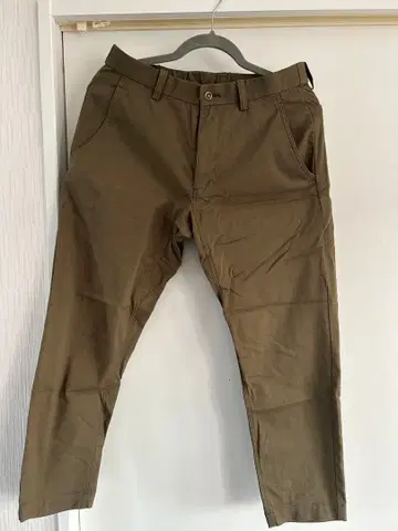 Munsingwear 카키 슬림핏 팬츠 9부 기장 79 먼싱웨어