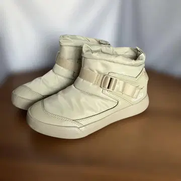 [킨] 부츠 HOODROMEO MINI 후드 로메오 KEEN