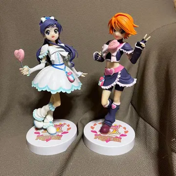 빛의 전사 프리큐어 15주년 기념 프라이스 피규어