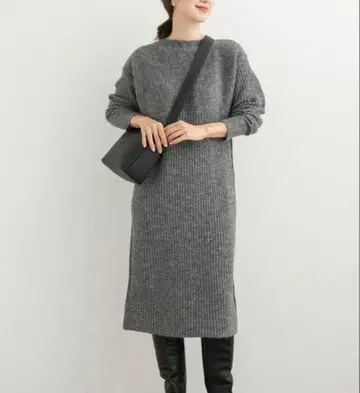 [ 택 포함 새상품 ] 어반 리서치 도어즈 니트 원피스 리브 절개