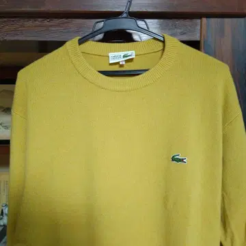LACOSTE 머스타드 스웨터 사이즈 4