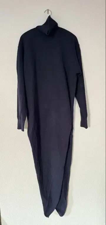 6(ROKU) 터틀넥 니트