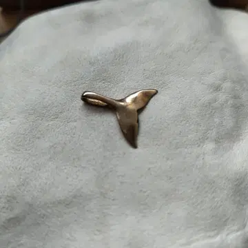 돌핀 테일 목걸이 참