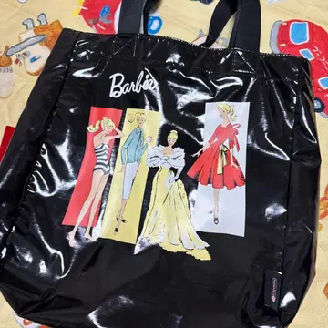 Barbie 에나멜풍 토트백