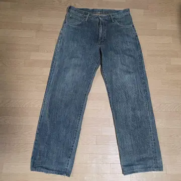 Wrangler 랭글러 스트레이트 데님 허리 31