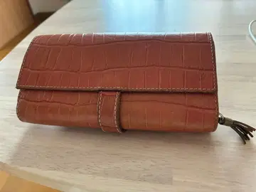 페리지 장지갑 악어 엠보싱 태슬 부착 MADE IN ITALY