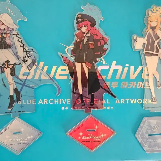 블루아카이브 공식 아츠코, 이로하, 마리 아크릴스탠드