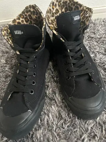 반스 레오파드 하이컷 US 9 27cm 블랙