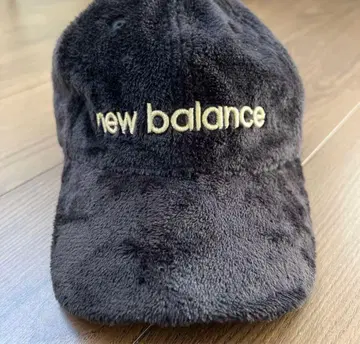 최종 가격 인하! 시착만 한 상품! new balance 플리스 캡 블랙
