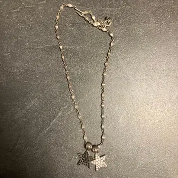 저스틴 데이비스 별 모양 펜던트 목걸이