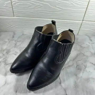 muse wink 블랙 사이드 고어 부츠 스틸레토 22.5cm