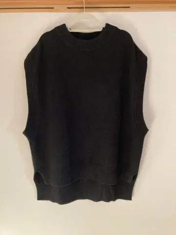 ADAWAS 블랙 니트 베스트