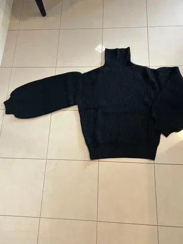 트루 바이 마리코 오이카와 니트 울 100% 클리닝 완료