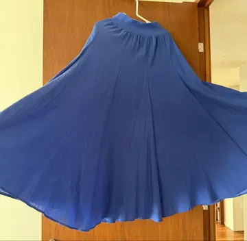 파랑 플레어 스커트 사이즈 38