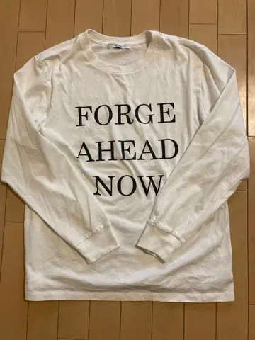 저널 스탠다드 리룸 로고 프린트 롱T