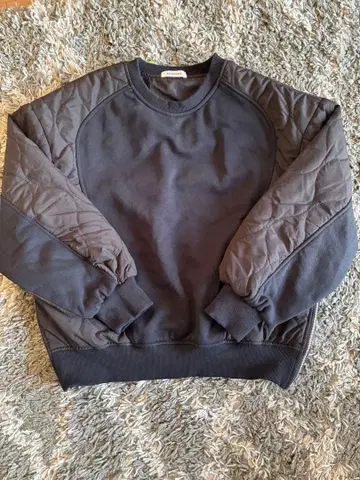 FASHIRU 퀼팅 도킹 풀오버