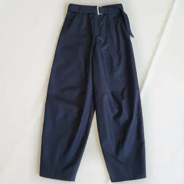 파시오네 벨트 포함 커브 팬츠 M 네이비 워셔블 커비 팬츠